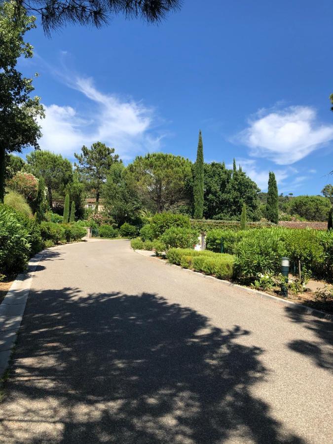 Charmantes Haus Im Golf Club Saint Tropez Saint-Tropez Exterior foto